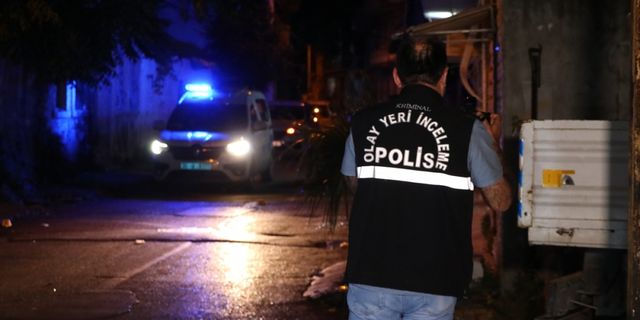 İzmir'de çıkan silahlı kavgada 2 kişi ağır yaralandı