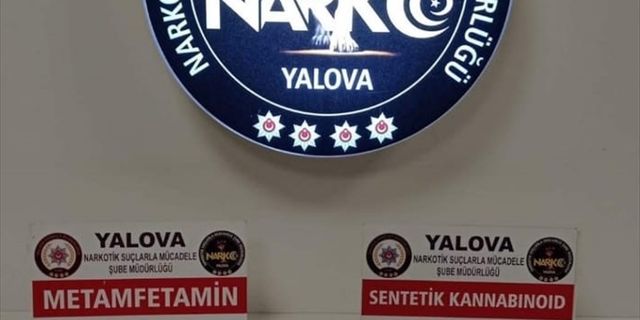 YALOVA - Polisin dur ihtarına uymayıp otomobille kaçmak isteyen 2 kişi yakalandı