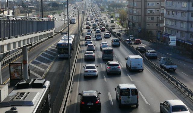 İstanbul'da pazar günü trafiğe kapanacak yollar