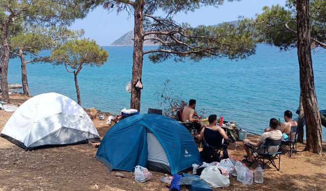 Mersin'in kamp alanlarında Kurban Bayramı tatili yoğunluğu