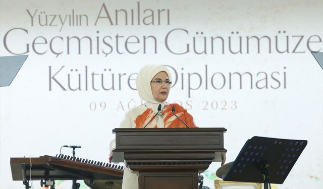 ANKARA - Emine Erdoğan, "Yüzyılın Anıları Geçmişten Günümüze Kültürel Diplomasi Programı"nda konuştu