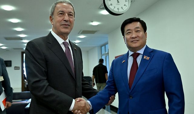 Milli Savunma Komisyonu Başkanı Akar, Moğolistan Ulusal Meclisi heyeti ile görüştü