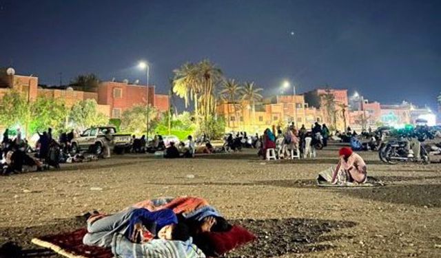 Tunus, depremle sarsılan Fas'a sahra hastanesi ve kurtarma ekibi gönderiyor
