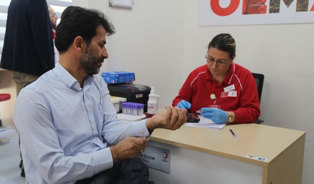 Hatay'da, Türk Kızılay kan bağış noktası açıldı