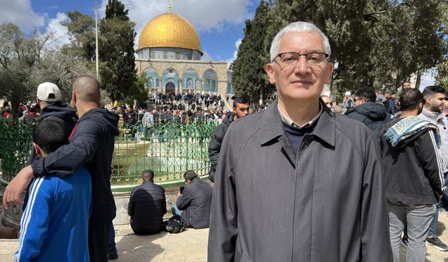 Türkiye'nin Filistin nezdindeki Kudüs Başkonsolosu Mescid-i Aksa'da cuma namazı kıldı