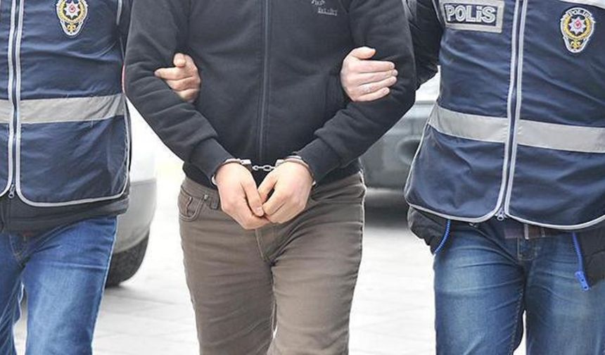 Öğretmen FETÖ'den gözaltına alındı