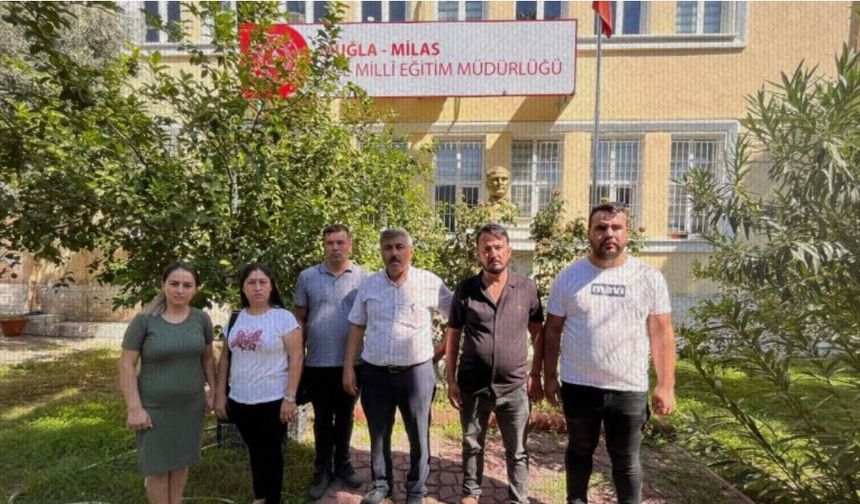 Muğla'da Okullar  Açılamadı Veliler Eylem Yaparak Basın Açıklaması Yaptı