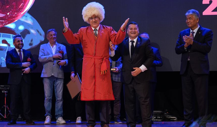 İzmir'de düzenlenen Uluslararası Turan Film Festivali ödül töreniyle sona erdi